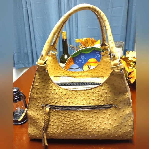 croc embossed leather bag Handbags - NWOT/ Tan Croc Embossed Faux leather Tote handbag